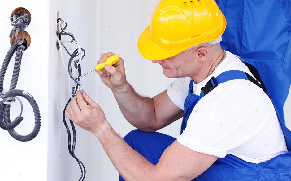 électricien installateur Plaisir